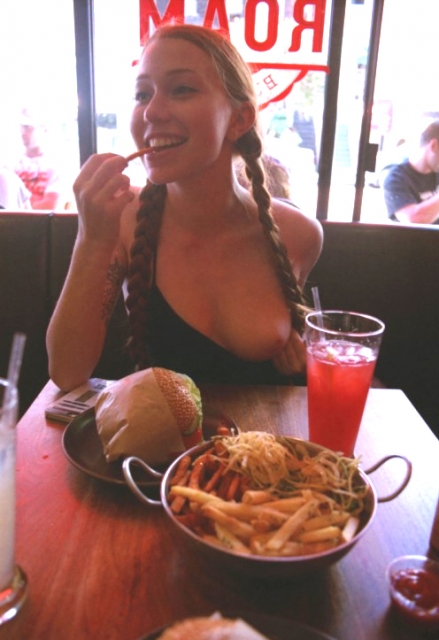 The “one boob at lunch” flash!