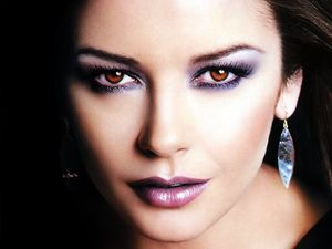 Catherine Zeta Jones (Authentic Picture)