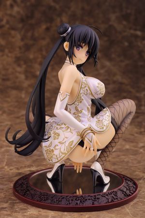 Tougetsu Matsuri figure white version