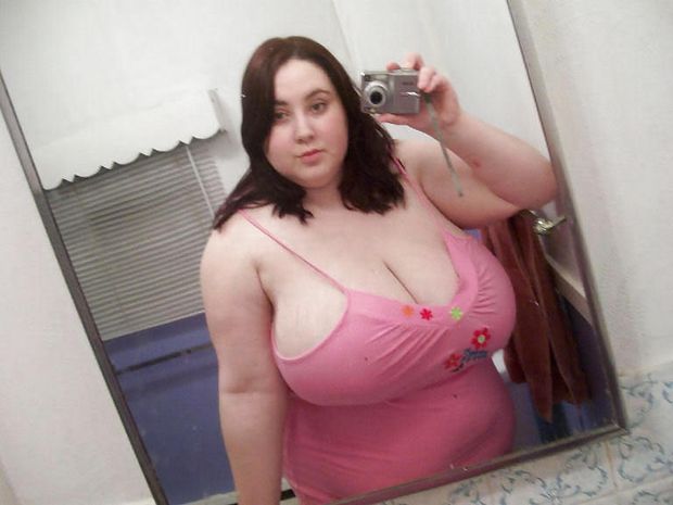 This amateur bbw has enormous tits