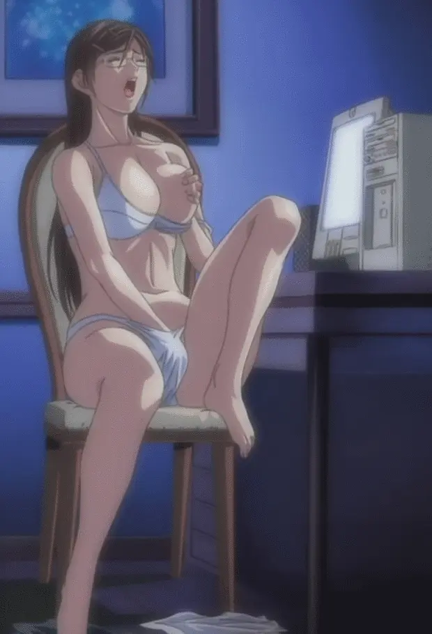 mom is pleasuring herself while watching porn on sex.com