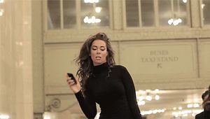 Laura Dore -4/86 -5'6''- 34C-23-40''- 127lbs - 9-Shoe, Pretty Cunnilingus! - Yum! Yum!