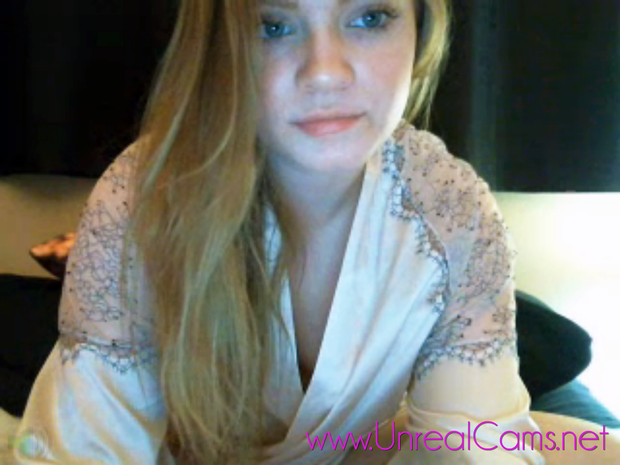 Petite Blonde Teen @CandiceValxx LIVE NOW ON MFC! 