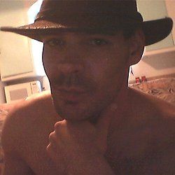 Skype facebook:theriault.martin1982