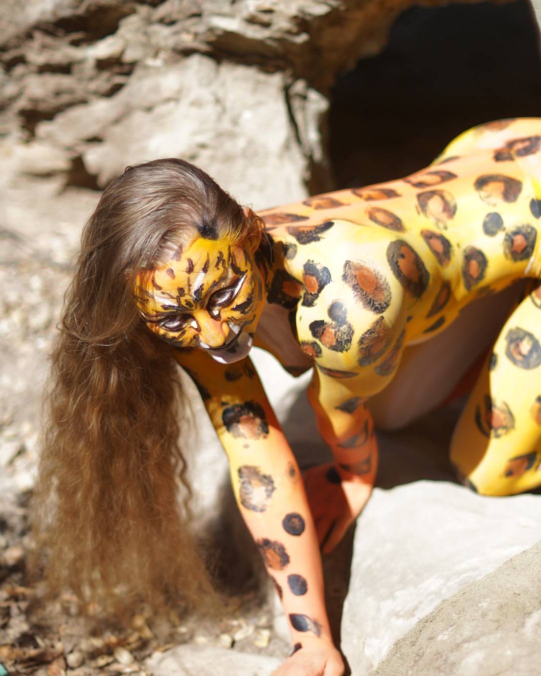 Linz as a #jaguar at the #cave after I used #paint to help bring out her #animalspirit. #artist #bodyart #bodypaint #bodypainting #nude