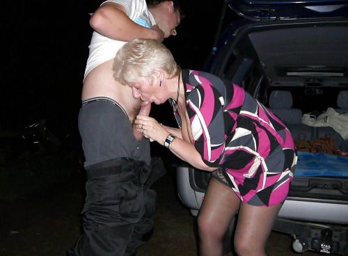do you want some more flashing pictures? Then check out...