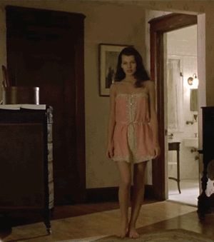 Milla Jovovich -12/75 -5'9''- 33-24-34''- 32A-Bra - 120lbs - 9-Shoe, Ukraine Babe Cunnilingus! - Yum! Yum!