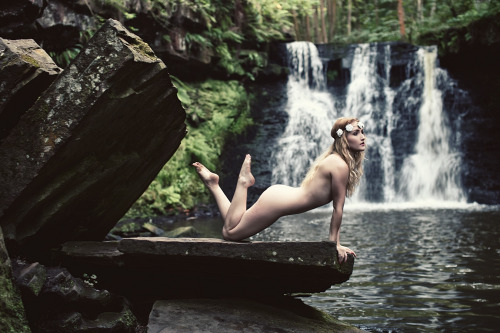 heavenlyaryans:“Chaos And The Waterfall” by Donald Gibbs