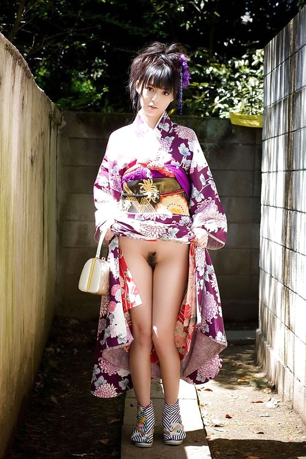 yukata bottomless teen