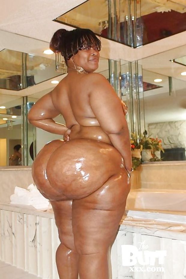 Humongous Creamy Chocolate Culo