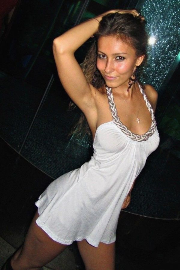 Gorgeous babe