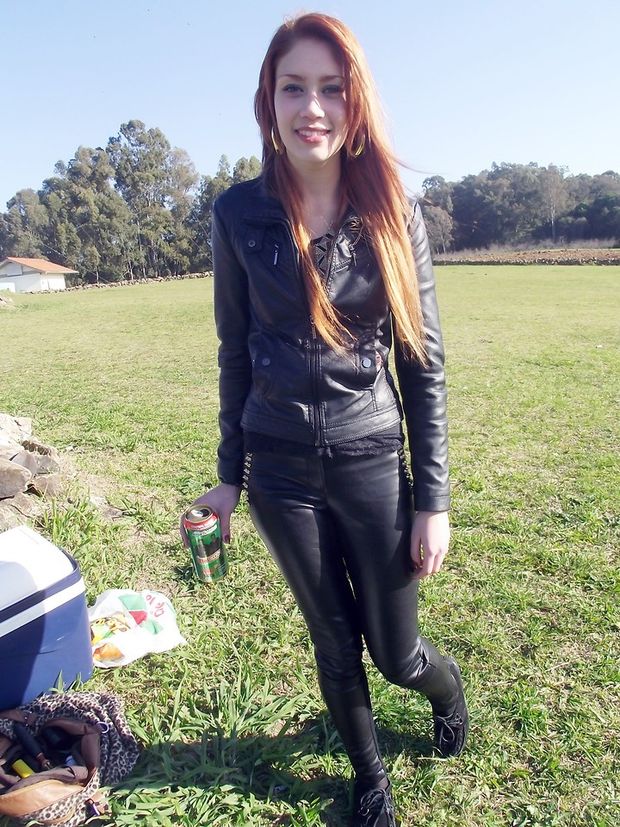 readhead in leather