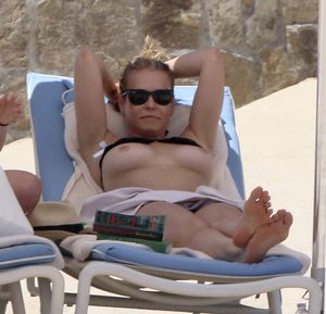Chelsea Handler Tits
