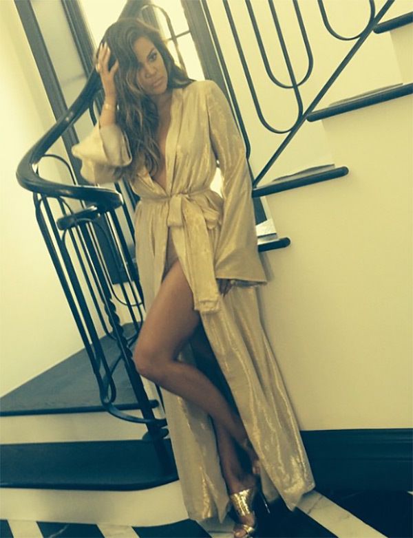 Know Kardashian sexy in bathrobe