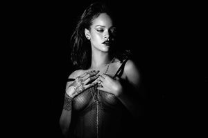 Rihanna Tits