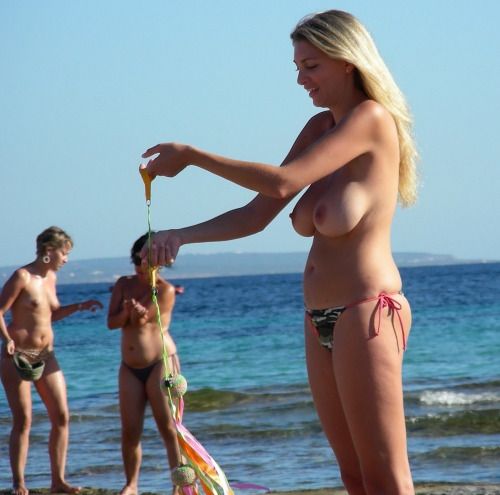 forumvoyeurs:

%C3%A9os-v...