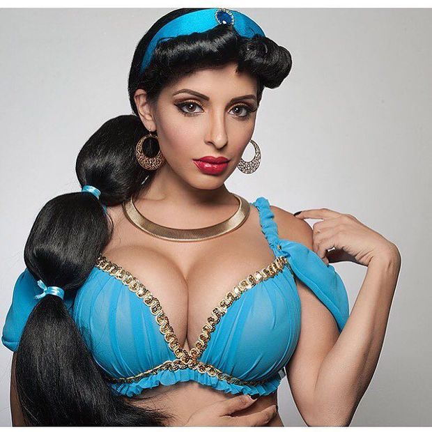 Princess Jasmine cosplay - Tehmeena Afzal / via