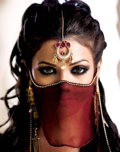 Ruby lips and a veil
