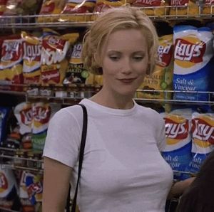 Leslie Mann -3/72 -5'5''- 34-25-34''- 34B-Bra - 125lbs - 8-Shoe, Sweet MILF Tits - Yum! Yum!