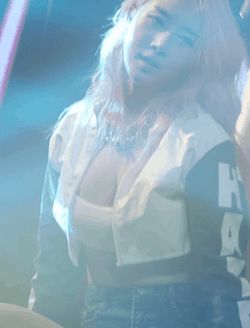 ★★★☆☆ Som (LAYSHA)