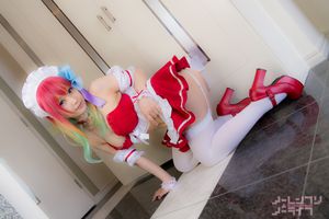 lenfried stephanie_dora no_game_no_life high_resolution 3:2_aspect_ratio apron choker cosplay croptop garter_belt hairband maid maid_uniform miniskirt multi-colored_hair no_lenfried_no_life skirt thighhighs white_legwear zettai_ryouiki