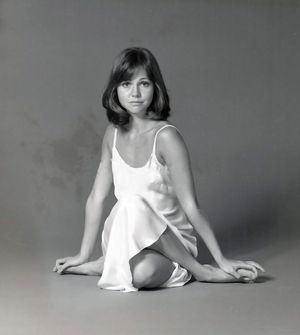 Sally Field -11/46 -5'3''- 34-25-34''- 32B-Bra - 117lbs - 6-Shoe, Love her, Eat Her All Over - YUMMY!