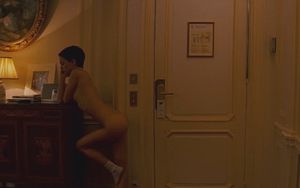 Natalie Portman naked