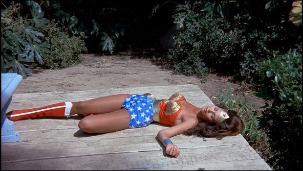 Lynda Carter -7/51 -5'9''- 37-27-38''- 34C-Bra - 9.5-Shoe, Super Cunnilingus! - Yum! Yum!