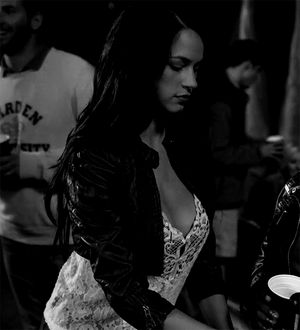 Alexis Knapp -7/89 -5'8''- 34-24-34''- 34B-Bra -118lbs - 7-Shoe, "Pitch Perfect" Cunnilingus! -Yum! Yum!