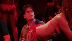 Alicia Witt -8/75 -5'8''- 34-24-35''- 32B-Bra -128lbs - 8-Shoe, Non-Skinny MILF, Love Cunnilingus! -Yum! Yum!