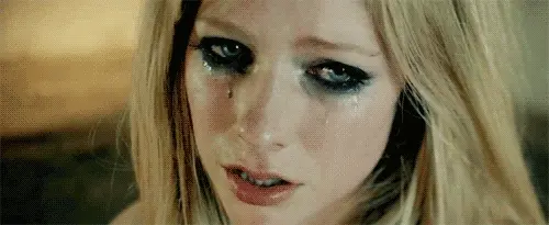 Avril Lavigne -9/84 -5'1''- 34-24-34''-32B-Bra -110lbs -7-Shoe, Sweet Canadian Cunnilingus! -Yum! Yum!