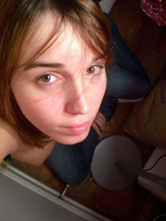 Cute amateur duckface