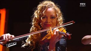 Pretty blonde violinist