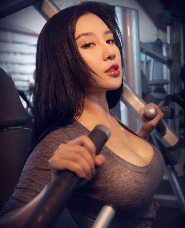 id love to workout with her