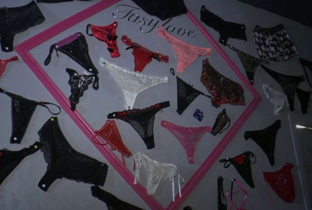 Luna offerte aux clients au club Le Faisy Love ! (vid&eacute;o exclusive)