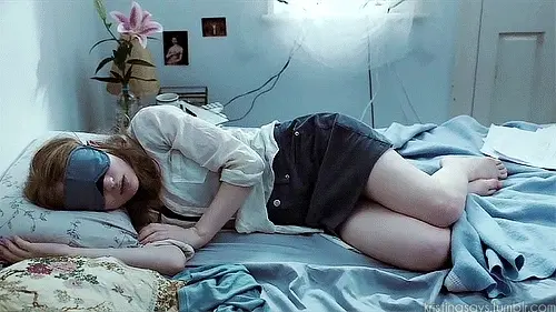 Emily Browning -12/88 -5'2''- 33-23-34''- 32A-Bra -110lbs - 6-Shoe, Sweet Australian Cunnilingus! -Yummy!