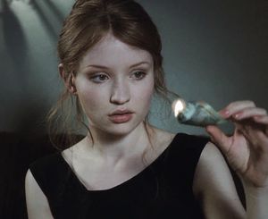 Emily Browning -12/88 -5'2''- 33-23-34''- 32A-Bra -110lbs - 6-Shoe, Sweet Australian Cunnilingus! -Yummy!