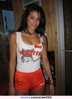 Costume: Hooters