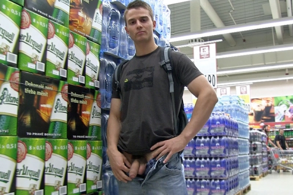 Cute czech guy does it for some cash