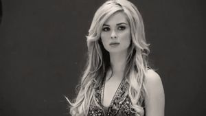 Kirsten Prout -9/90 -5'4''- 30-23-32''-30B-Bra -110lbs -7-Shoe, Very Hot, Serious Sex, Yum! Yum!