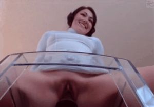 I think princess Leia doesn't know how to use the lightsaber