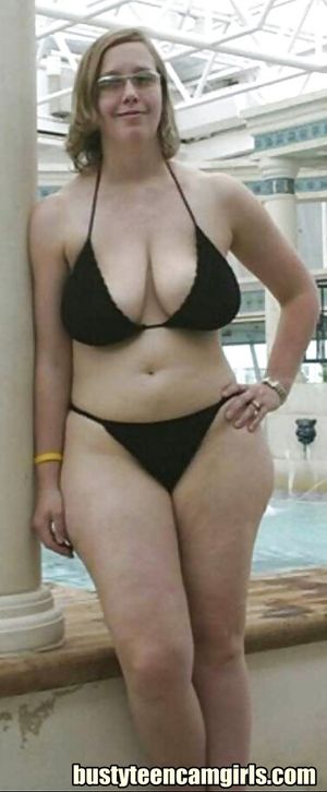 milf in black hot bikini