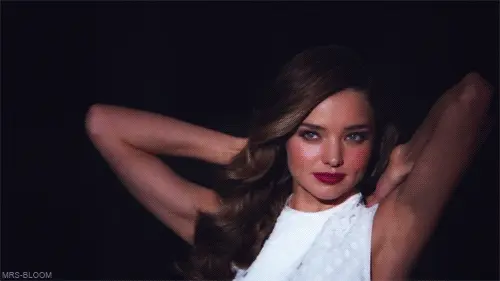 Miranda Kerr -4/83 -5'9''- 34-24-34''-32B-bra -123lbs -8-Shoe, Pretty Model, Cunnilingus! -Yum! Yum!