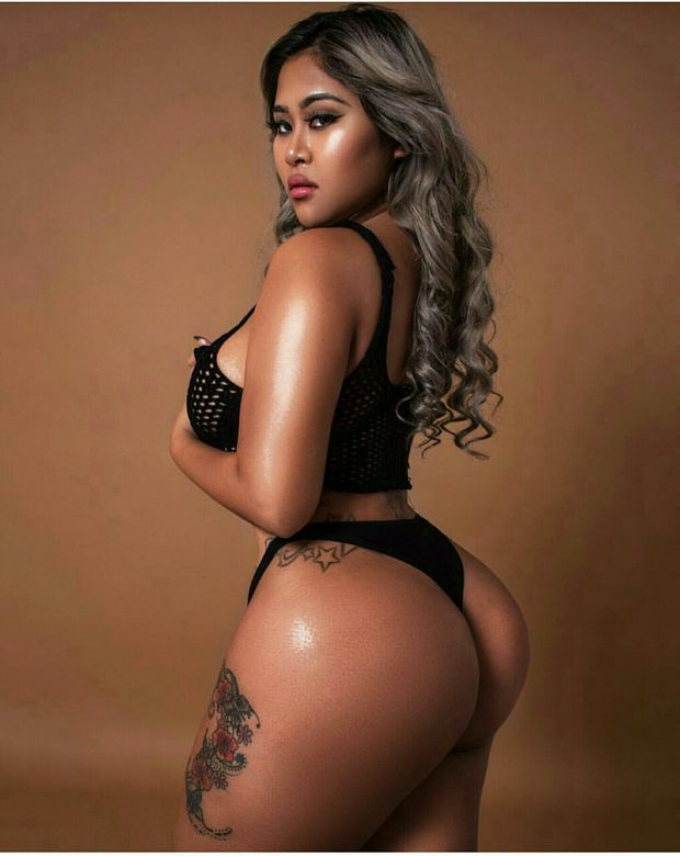 Super huge Asian ass.