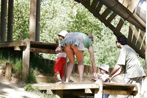 everwatchful: Another distracted Mommy, showing a little more...