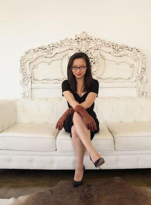 Mistress Ava Zhang