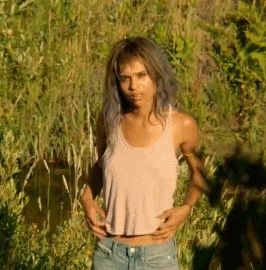 Zoe Kravitz -12/88 -5'2''- 34-25-35''-32B-Bra -112lbs -6-Shoe, Sweet Pitite Cunnilingus! -Yum! Yum!