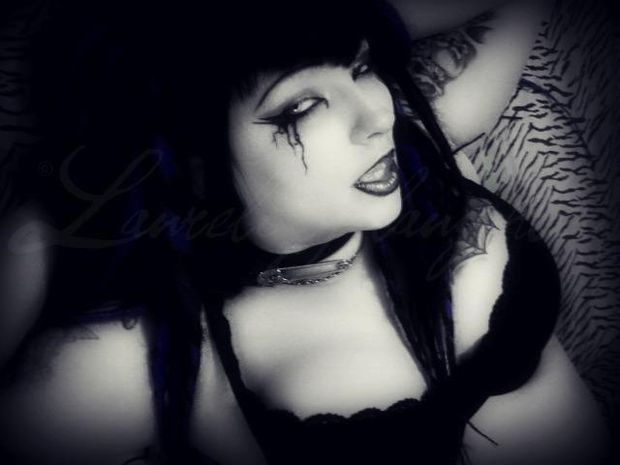 goth chick