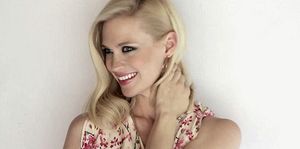 January Jones -1/78 -5'6''- 37-24-36''-34C-Bra -118lbs - 6-Shoe, Classic Beauty, Hot Cunnilingus! -Yum! Yum!