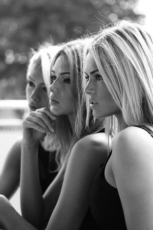 the Retegan sisters : Daniela, Diana, Denisa